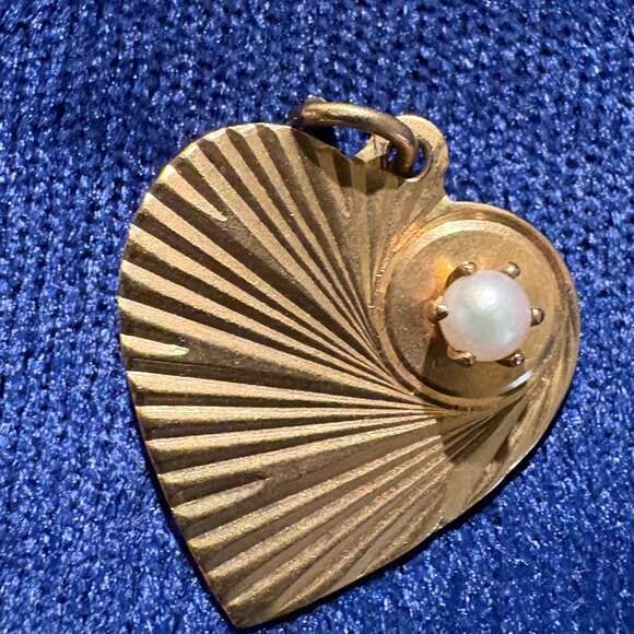 1955 Vintage 14k gold double link charm bracelet with extra gold charms - Picture 11 of 13